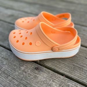 Platform crocs